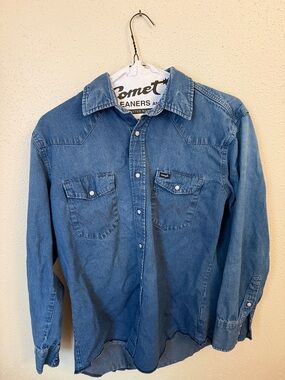 Wrangler Blue Denim Western Button-Up shirt
